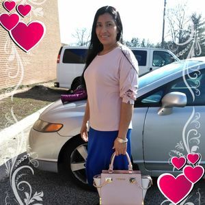 Meet your Posher, Rebecca